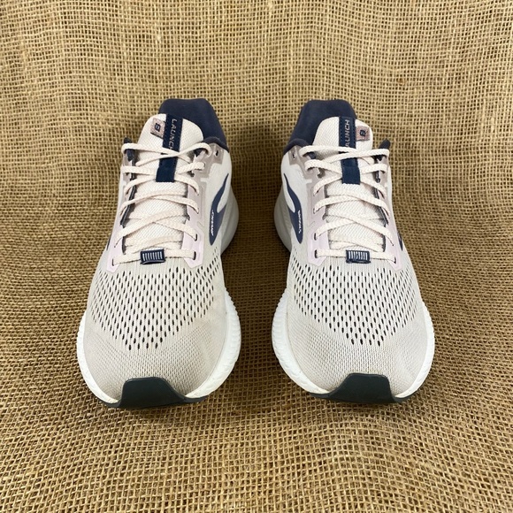 🛑SOLD🛑    Brooks running shoes Launch size 9.5 b - Picture 9 of 12